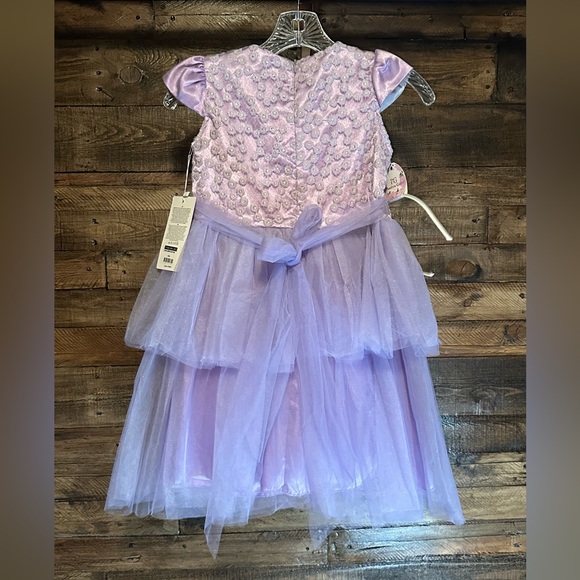 PINK GIRLS Lavender Tulle Dress with Floral Accents - Picture 2 of 4